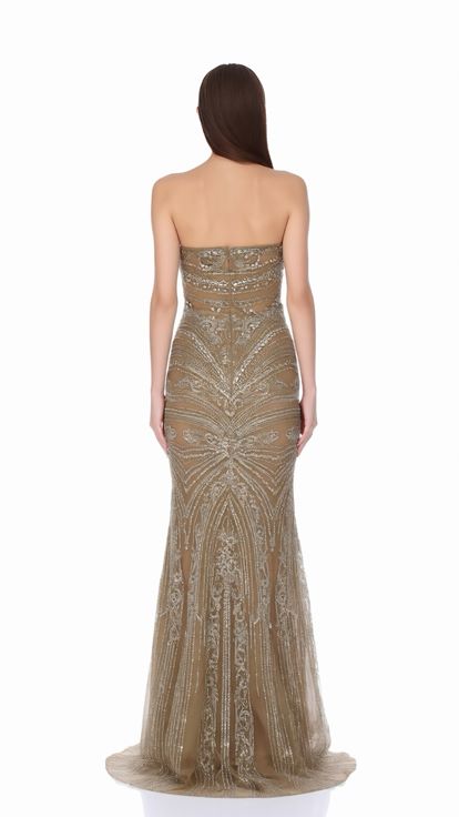 Robe de soirée beige brodée à motifs baroques
